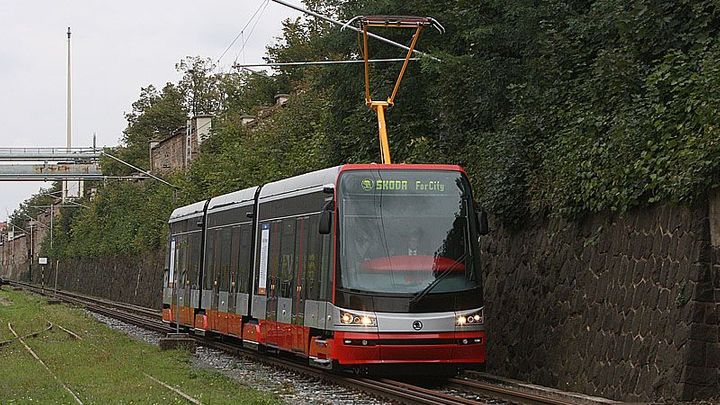 Praha konečně vyřešila problematické splácení tramvají Škoda