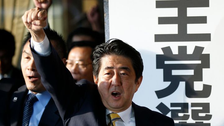 Japonsko čekají předčasné volby, premiér rozpustil sněmovnu