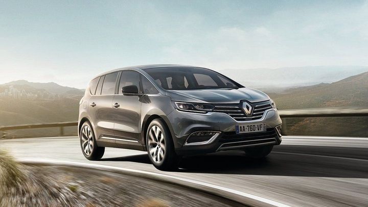 Nový Renault Espace zatáčí i zadními koly. Je od 769 000 Kč