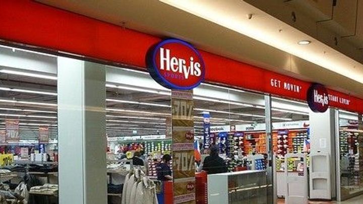 Hervis zkouší menší prodejny. Novinku testuje v Česku