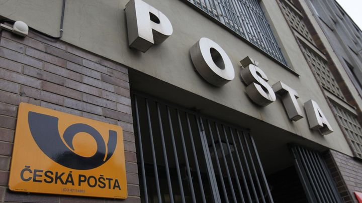 Pošta zůstane státním podnikem. Vláda stopla transformaci