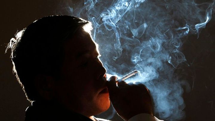 Ze surového tabáku se začne nově platit spotřební daň