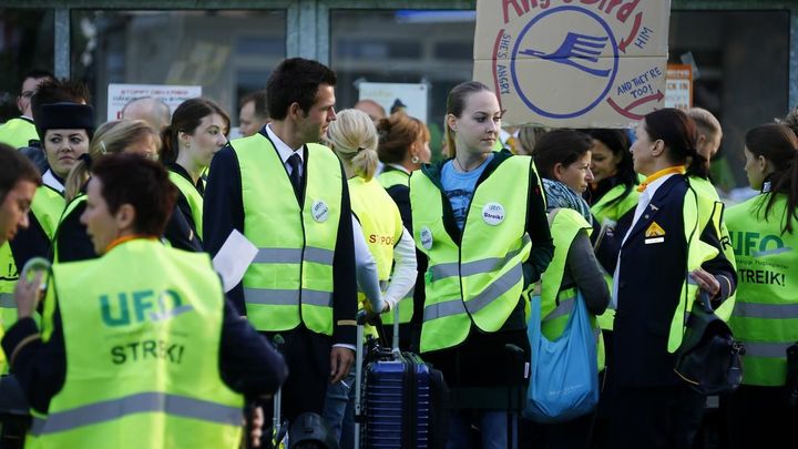 Lufthansa zruší lety, stávka se dotkne i cestujících v Praze