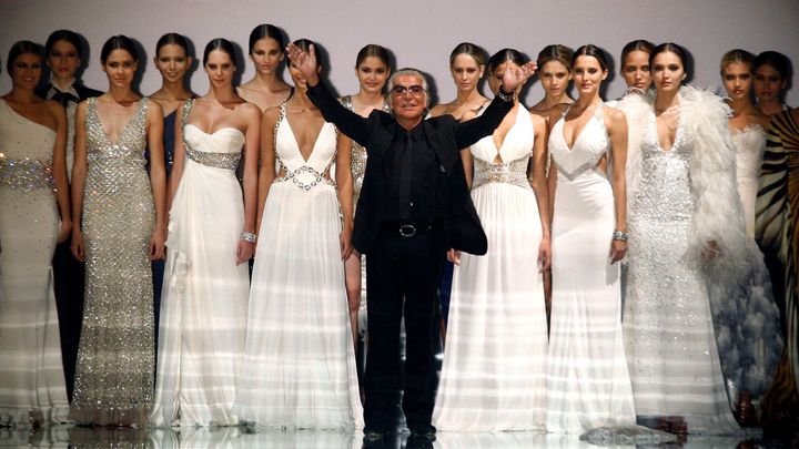 Roberto Cavalli prodává módní značku. Za půl miliardy eur