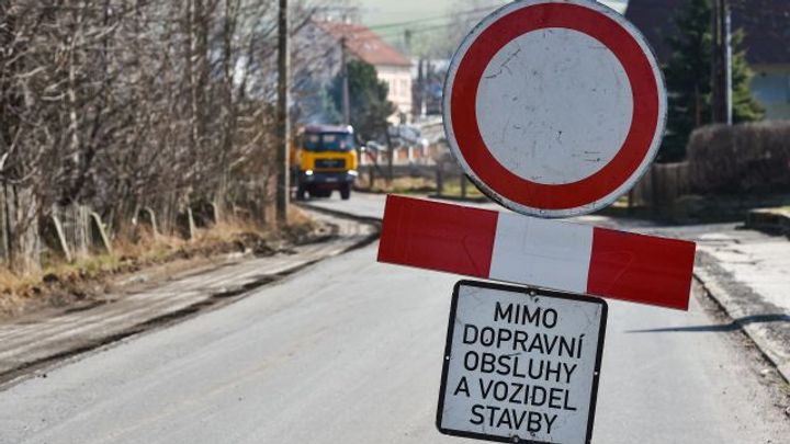 Rekordní opravy silnic ucpou Česko, nebude kudy objíždět