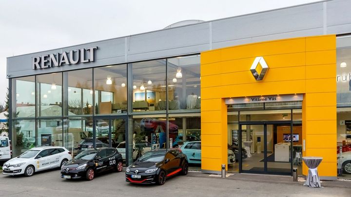 Renault mění podobu svých autosalonů. První je v Průhonicích