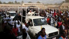 Papež František ve Středoafrické republice navštívil mešitu v rizikové čtvrti