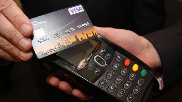 Češi už mají 3,5 milionu bezkontaktních platebních karet