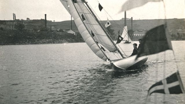 V březnu 1918 vznikl první skautský oddíl, který začal cíleně dětem předkládat skauting ve spojení s vodáctvím.