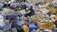 NKÚ: Nebezpečný odpad putuje na skládky bez poplatku